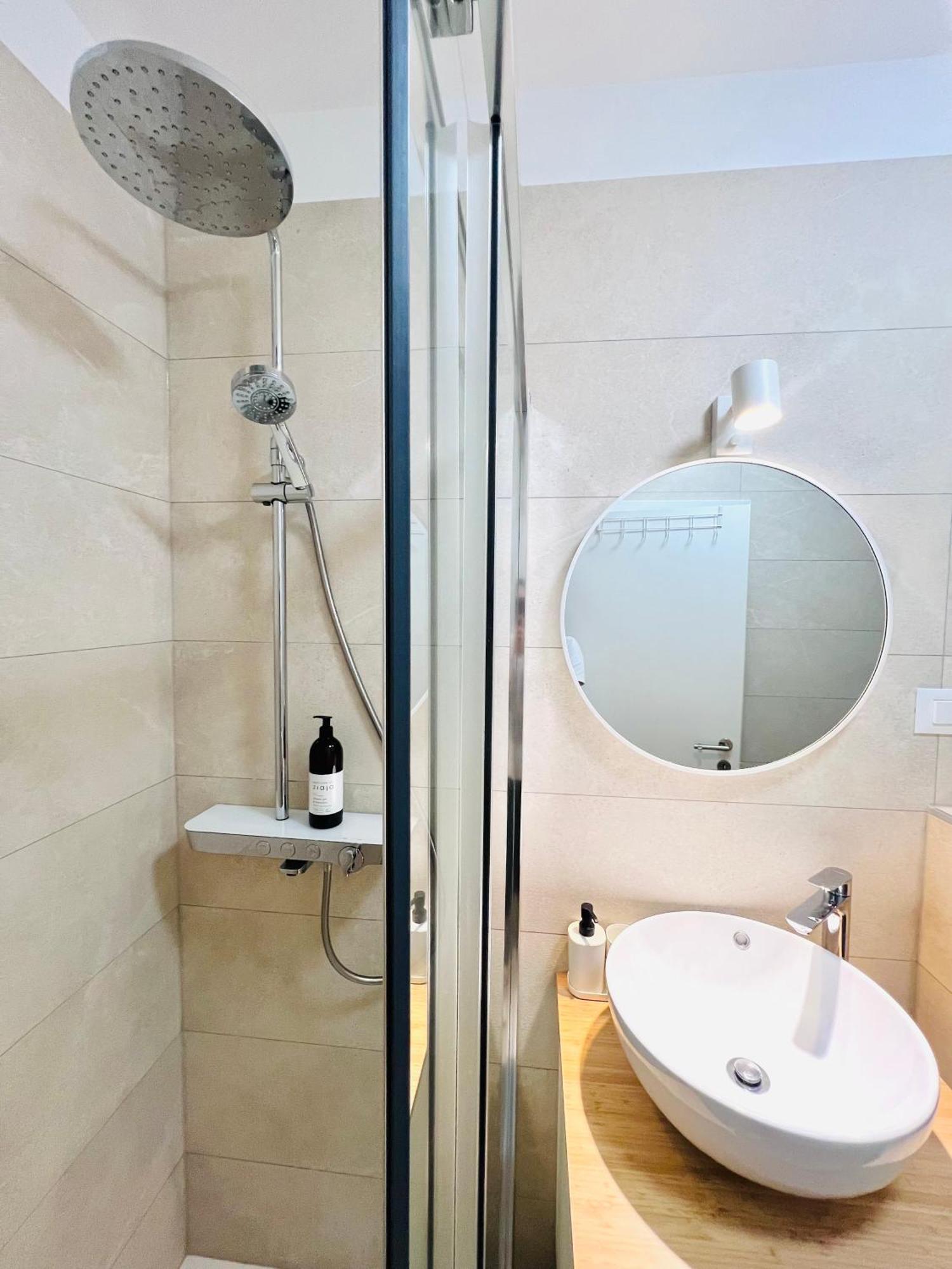 Almond 2 - Free Parking Apartment Split Bagian luar foto