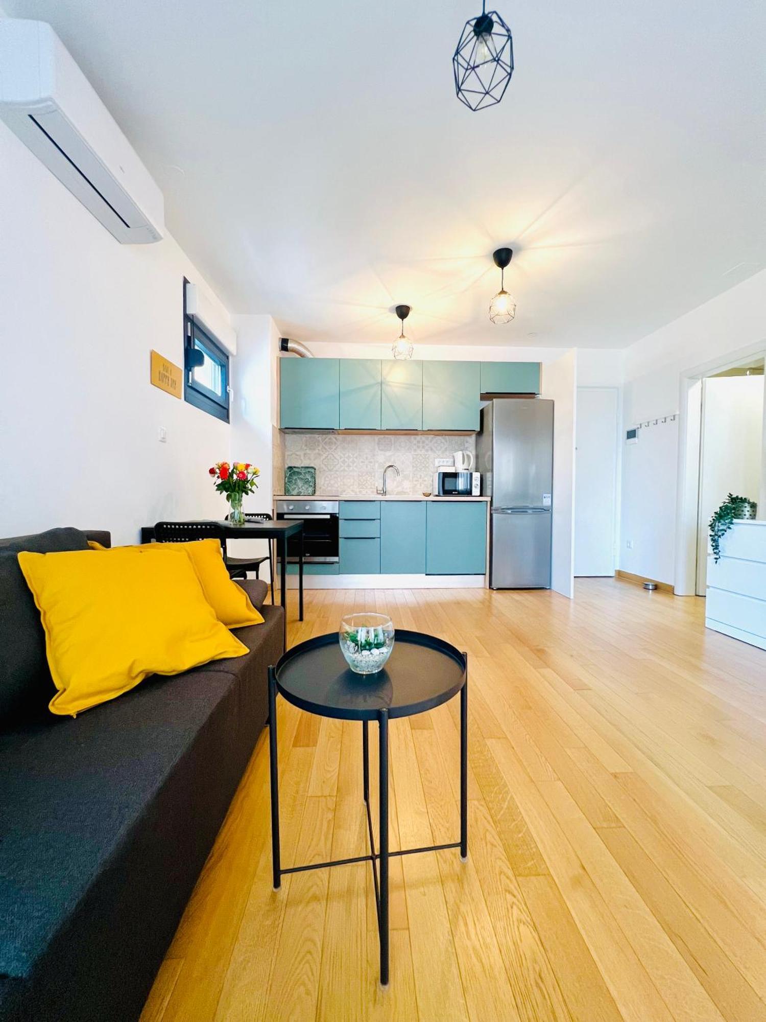 Almond 2 - Free Parking Apartment Split Bagian luar foto