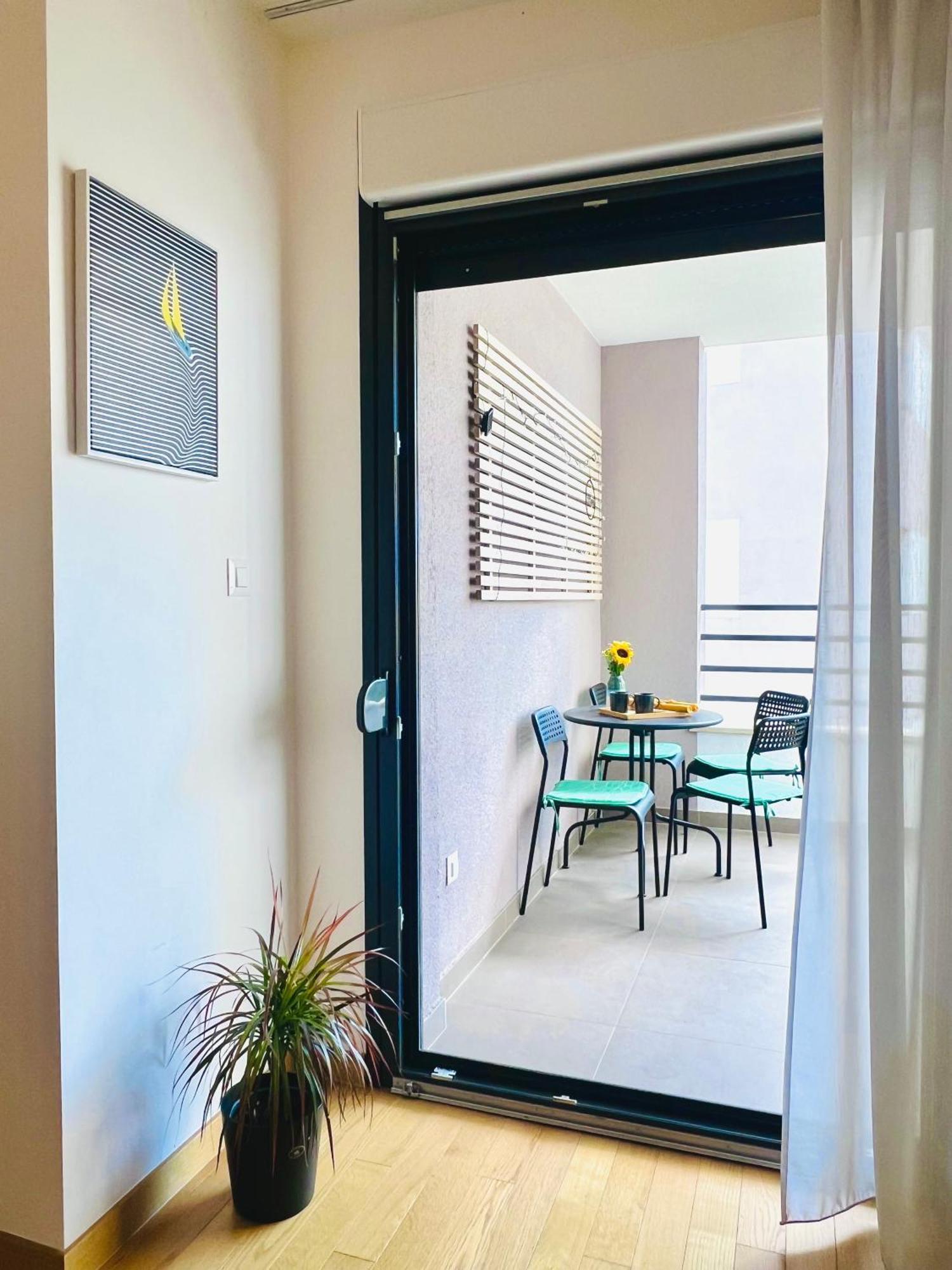 Almond 2 - Free Parking Apartment Split Bagian luar foto